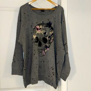 Torrid Skull Sweatshirt in Size 5